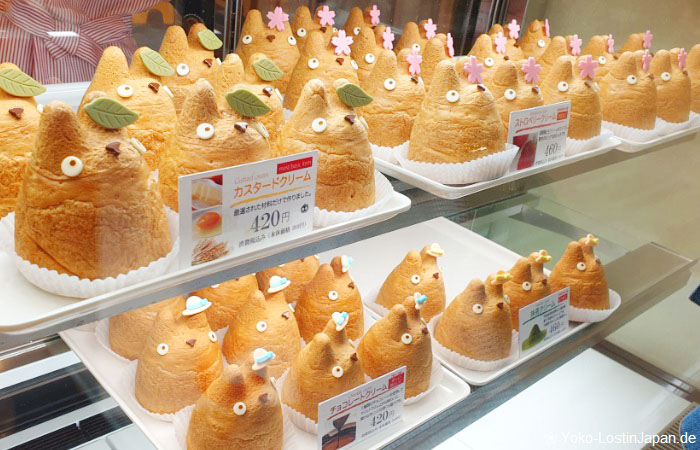 Shirohige's Cream Puff Factory - Totoro Windbeutel